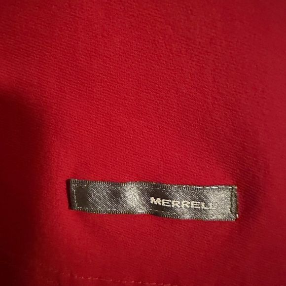 Merrill Women’s Size Medium Zipper Jacket. Red - Picture 9 of 10